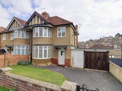 3 Bed Semi-Detached House, Whitelands Road, HP12
