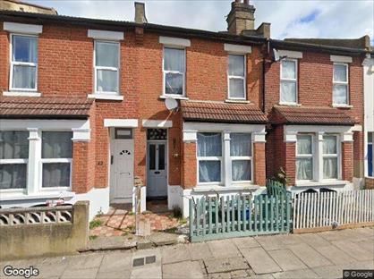 4 Bed Terraced House, York Road, TW11