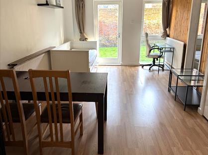 1 Bed Flat, The Cloisters, CT1