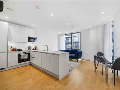 1 Bed Flat, New Village Avenue, E14