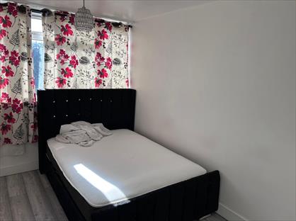 Room in a Shared House, Walmer Terrace, SE18