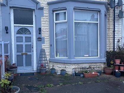 1 Bed Flat, Waterloo Road, FY4