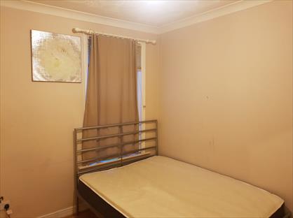 Room in a Shared House, Studley Road, E7