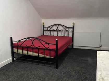 Room in a Shared House, Sandhurst Place, LS8