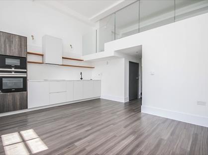 1 Bed Flat, Charles Haywaroad Building, E2