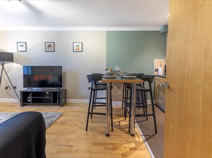 2 Bed Flat, Claverdon House, CV34