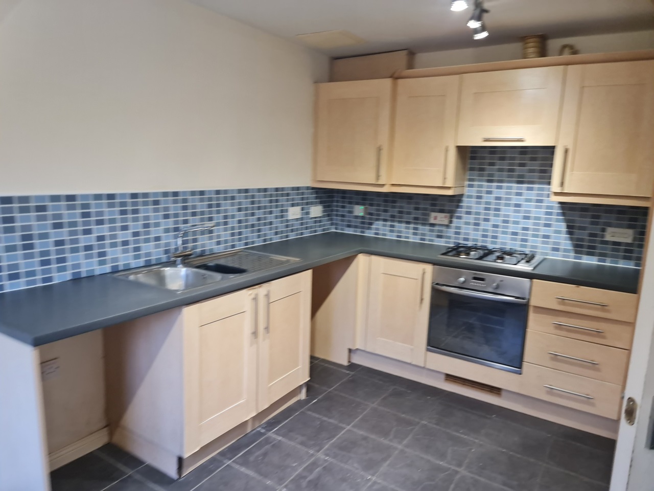 Additional image 3 of 4 Bed Semi-Detached House, Pavior Road, NG5, N1 7GU