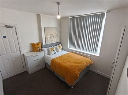Room in a Shared House, Leigh Road, WN2