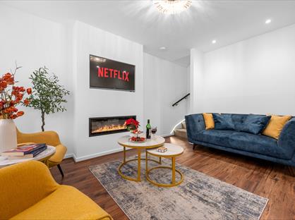 2 Bed Terraced House, Alvanley Close, M33