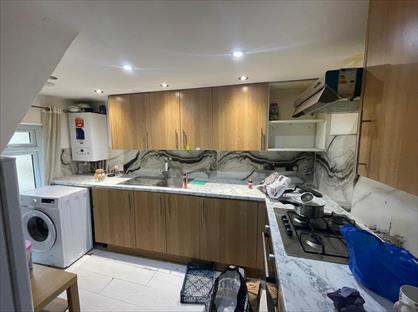 2 Bed Flat, King Street, UB2