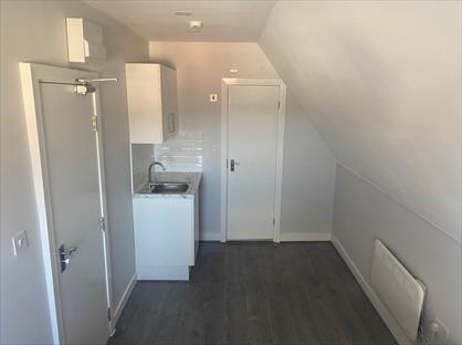 Studio Flat, Oxford Road, RG30