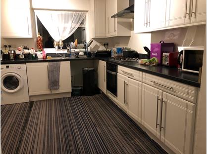 4 Bed Semi-Detached House, Dalmeny Crescent, TW3