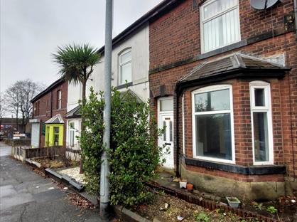 2 Bed Terraced House, Rochdale Old Road, BL9