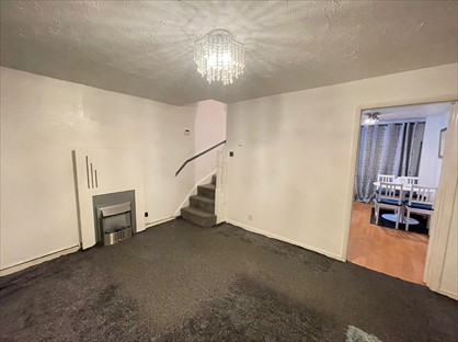 2 Bed Semi-Detached House, Anita Avenue, DY4