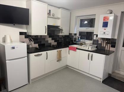 1 Bed Flat, London Road, RM7