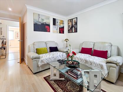 2 Bed Flat, Imperial Drive, HA2
