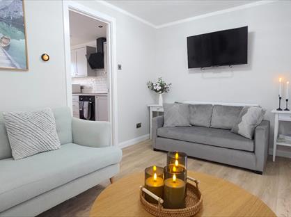 3 Bed Semi-Detached House, Aynho Court Great Holm, MK8