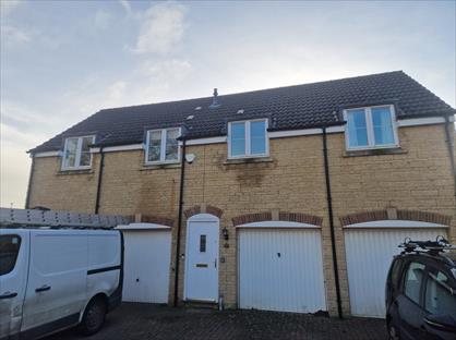 2 Bed Detached House, Avenue De Gien, SN16