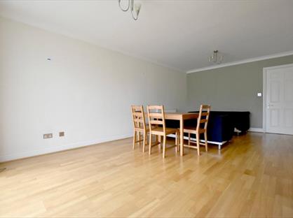 2 bed flat/apartment for rent in 2 Bed Flat, Fleetwood Close, CR0
