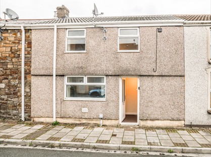 2 Bed Terraced House, Bell Street, CF44