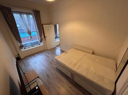 Studio Flat, Double Studio With Two Rooms, SW1V