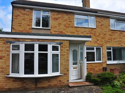 6 Bed Semi-Detached House, Moore Grove Crescent, TW20