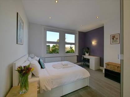 3 Bed Flat, Mountfield Road, N3