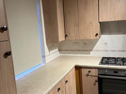 5 Bed Semi-Detached House, Hay Lane, NW9