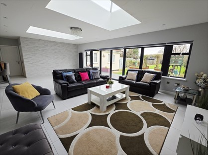 2 Bed Flat, Bath Road, SL6