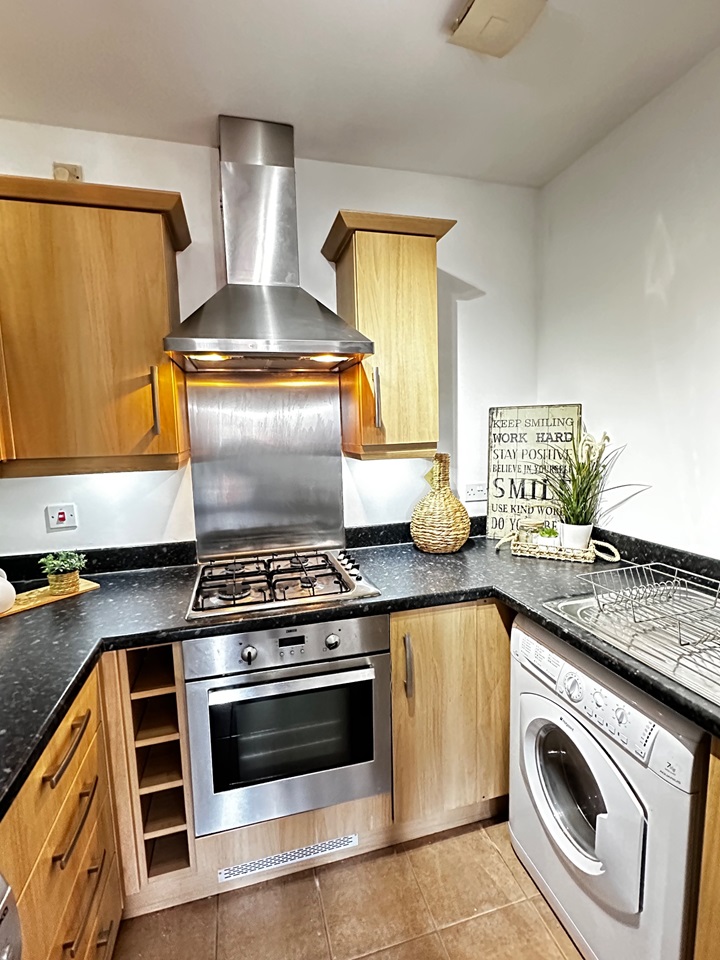 2 Bed Flat, Alfreton Road, DE21 photo 4