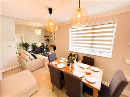 3 Bed Terraced House, Cobden Road, ME4