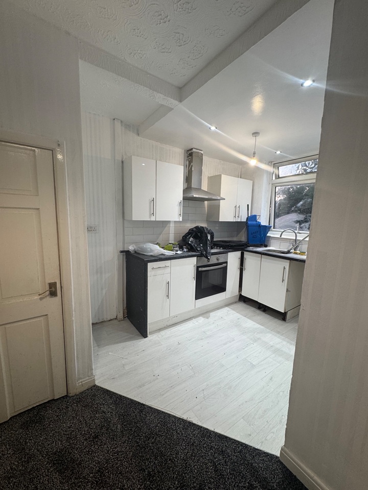 2 Bed Semi-Detached House, Hereford Road, BB1