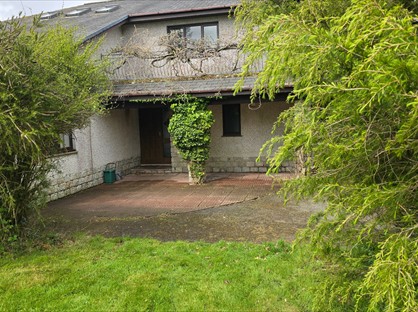 4 Bed Detached House, Higher North Beer Farm, PL15