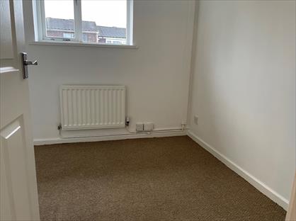 2 Bed Flat, Partridge Croft, WS13