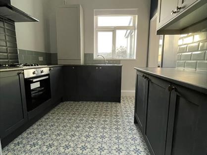 3 Bed Semi-Detached House, Monmouth Street, HU4