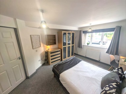 Room in a Shared House, Wilmington Road, B32