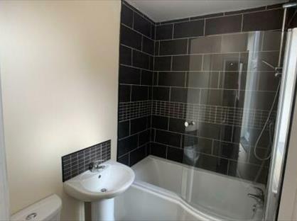 Room in a Shared House, West Point, LS1