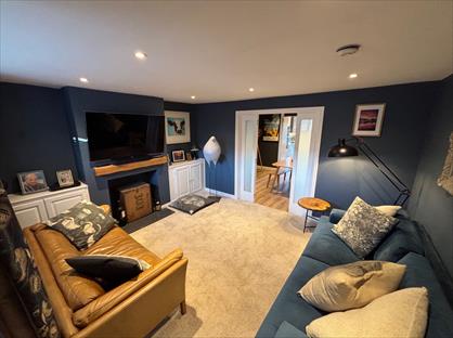 3 Bed Terraced House, Gossoms End, HP4