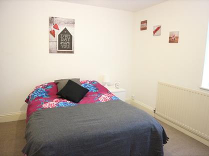 Room in a Shared House, Wolverhampton Street, WV13