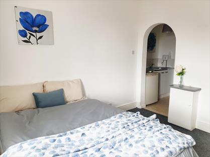 Room in a Shared House, Dudley Road West, B69