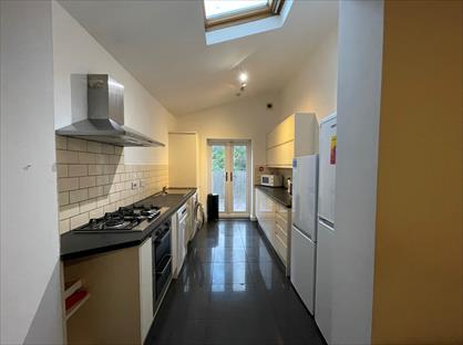 Room in a Shared House, Beeston Road, NG7