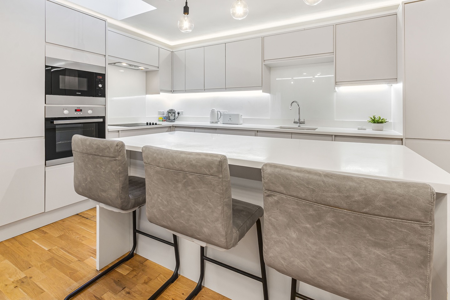 Additional image 2 of 3 Bed Semi-Detached House, Hove Park Villas, BN3, N1 7GU