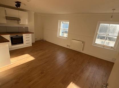2 Bed Flat, Western Road, BN17