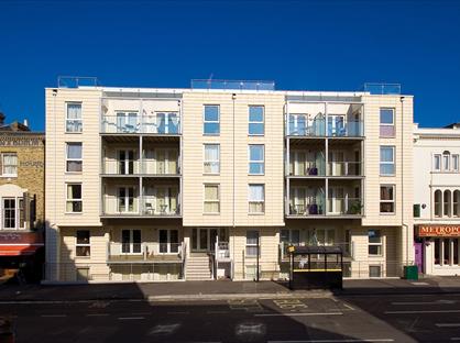 1 Bed Flat, Canute Road, SO14