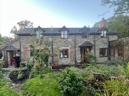 2 Bed Detached House, Clawdd Lane, LD8