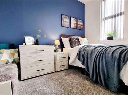 Room in a Shared House, Corporation Road, M30