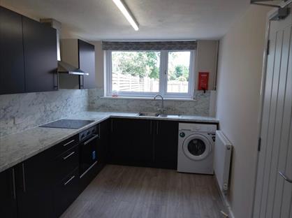 Room in a Shared House, Chichester Close, SS14