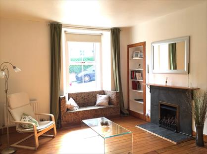 2 Bed Flat, Newhaven Road, EH6