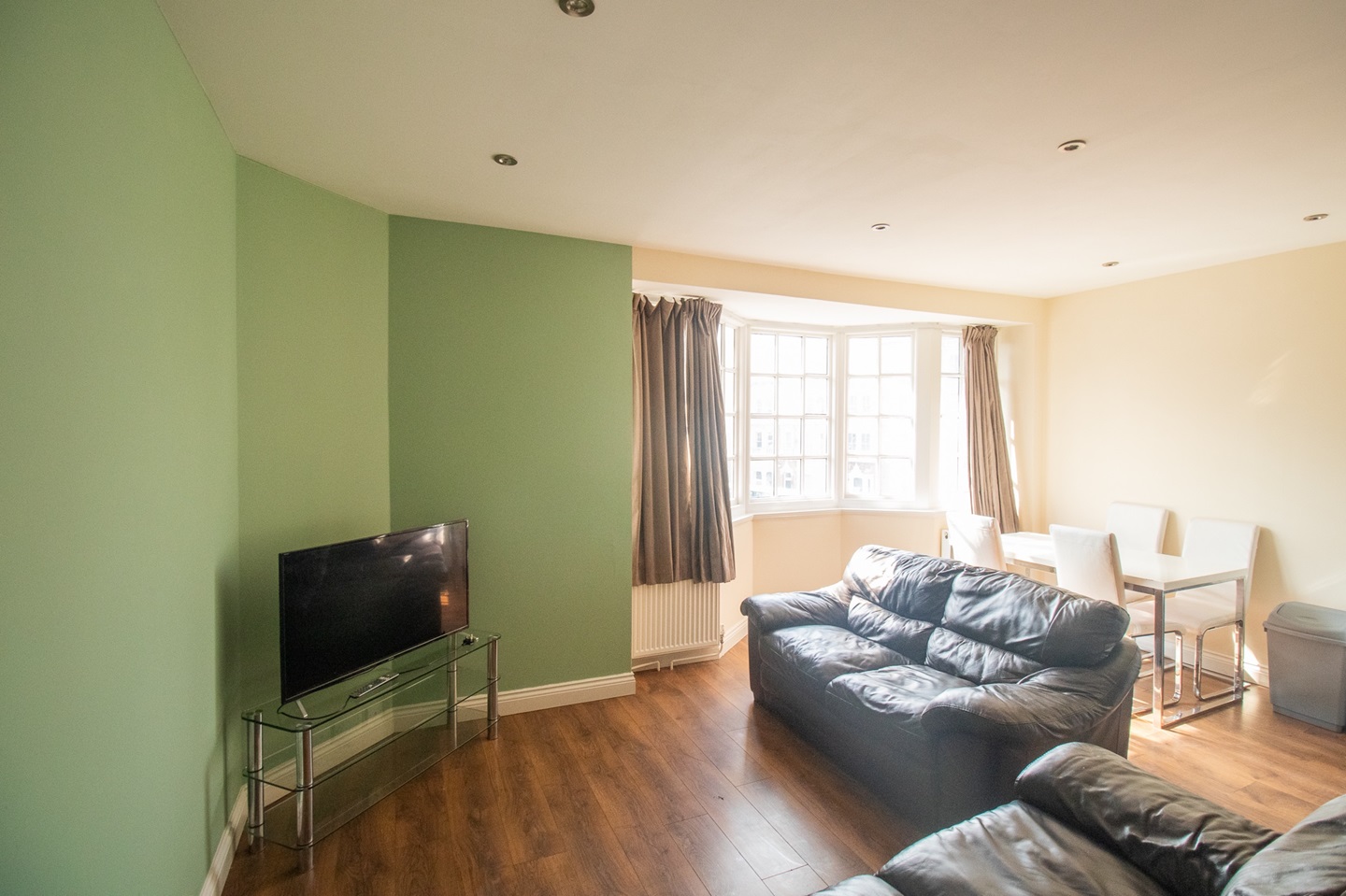 4 Bed Flat, Victoria Avenue, LE2, N1 7GU