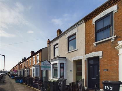 4 Bed Semi-Detached House, Oxford Road, GL1